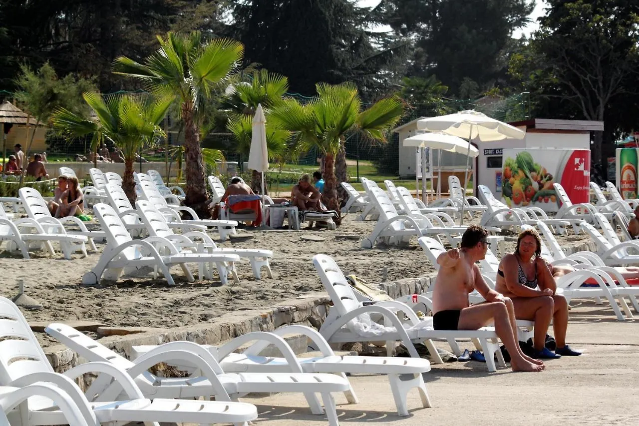 Apartments With A Parking Space Kukci, Porec - 7166 Croatia